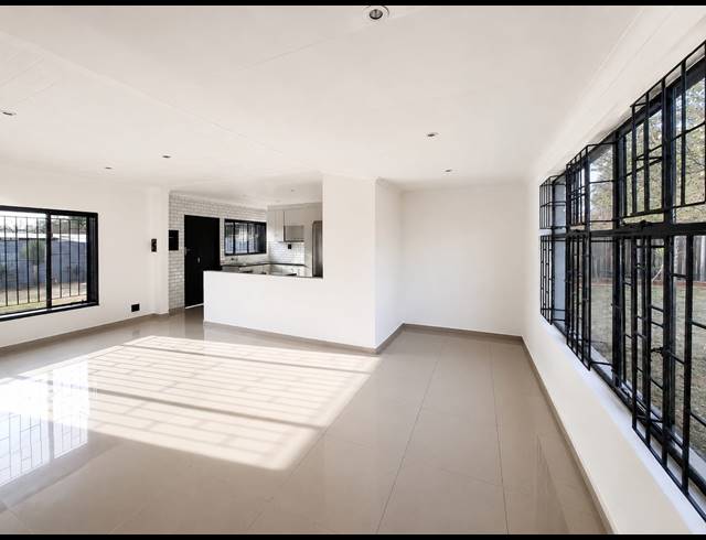 3 BEDROOM HOUSE FOR SALE IN VANDERBIJLPARK CW 6
